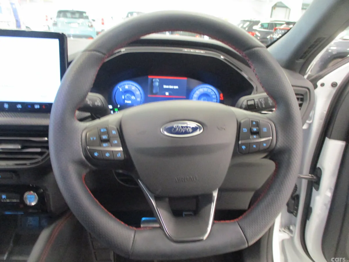 Ford Kuga SUV, Petrol Plug-in Hybrid, 2025, White