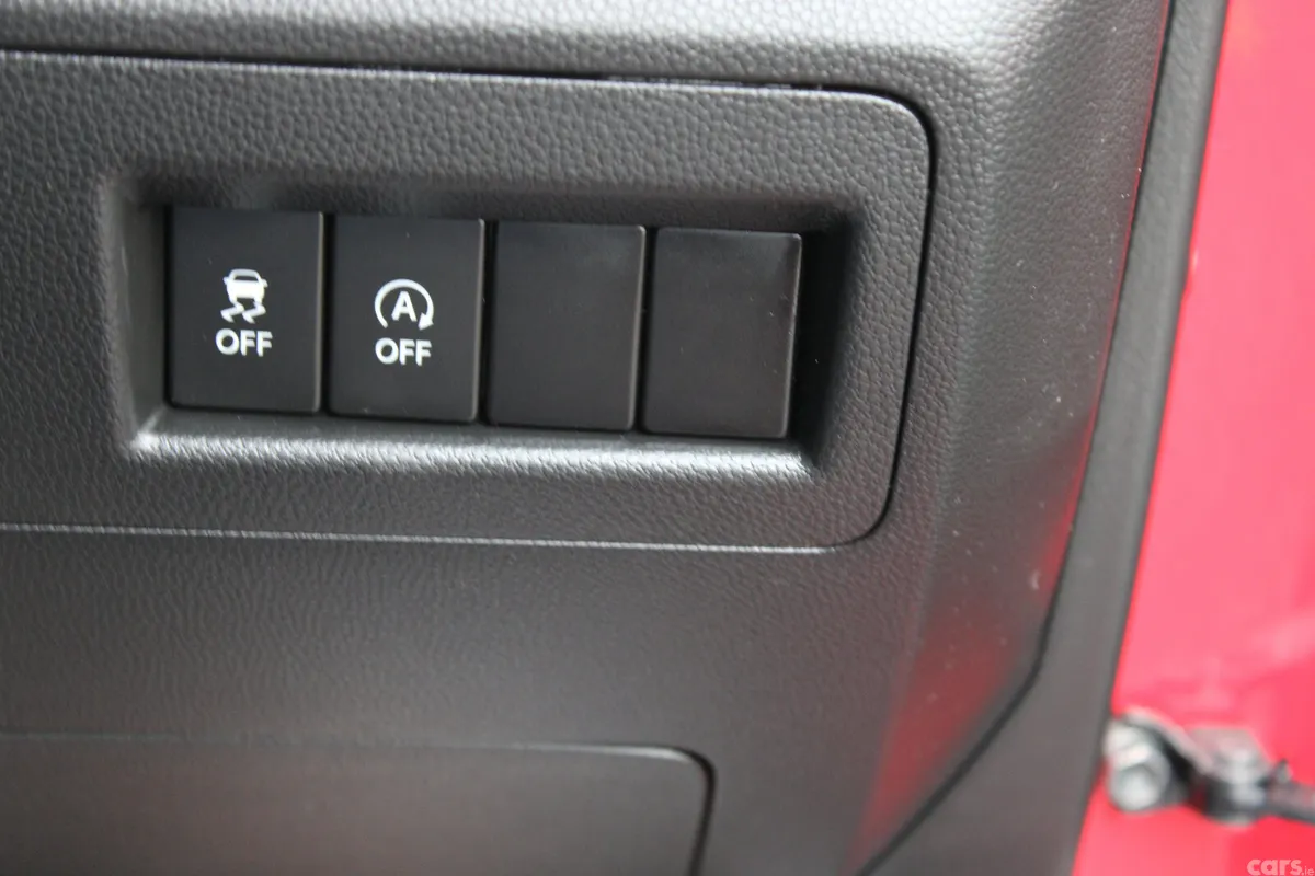 Suzuki Ignis Hatchback, Petrol, 2021, Red
