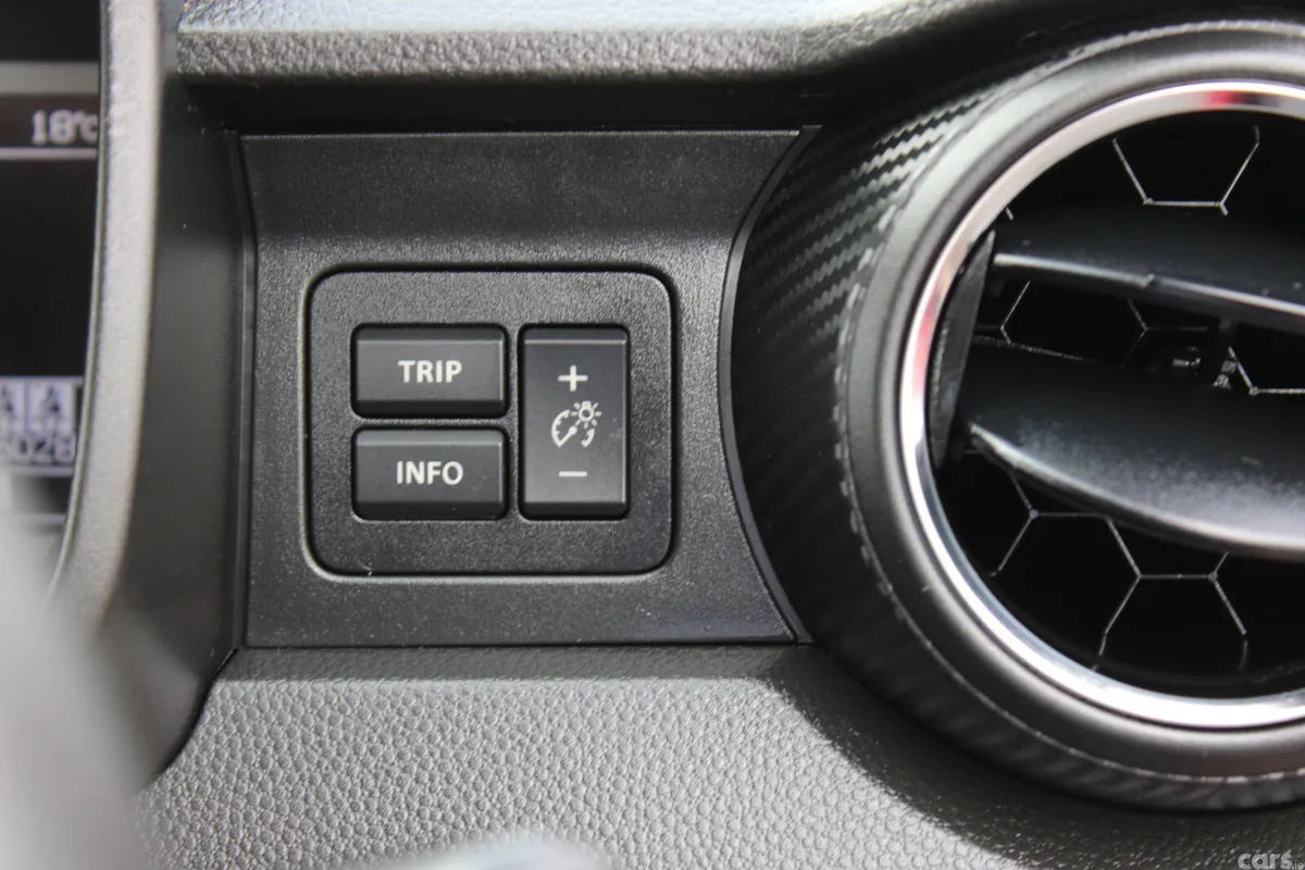 Suzuki Ignis Hatchback, Petrol, 2021, Red