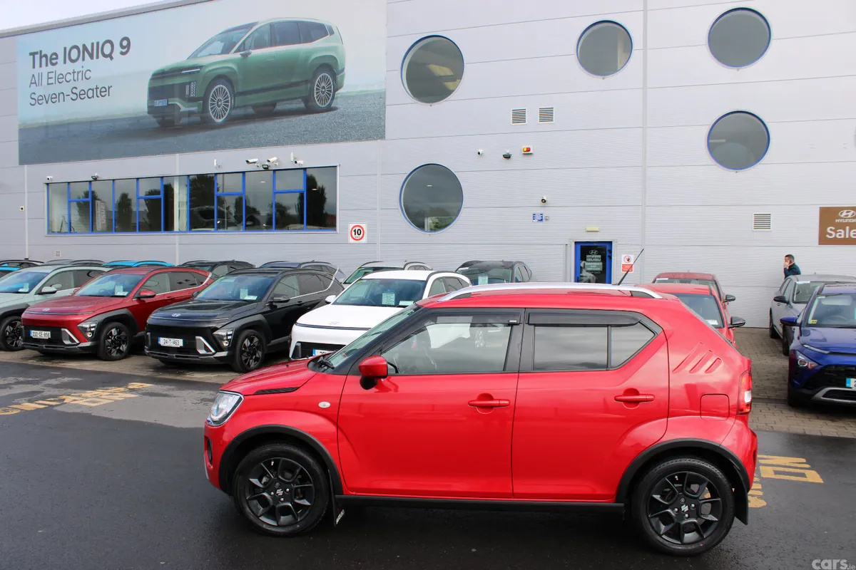 Suzuki Ignis Hatchback, Petrol, 2021, Red