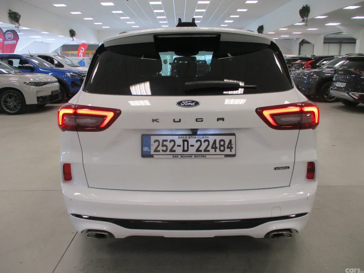 Ford Kuga SUV, Petrol Plug-in Hybrid, 2025, White