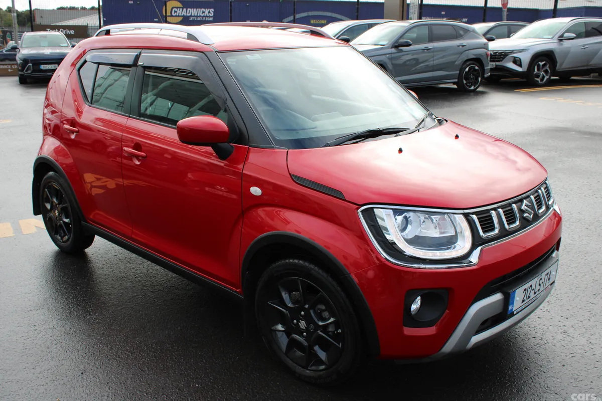 Suzuki Ignis Hatchback, Petrol, 2021, Red