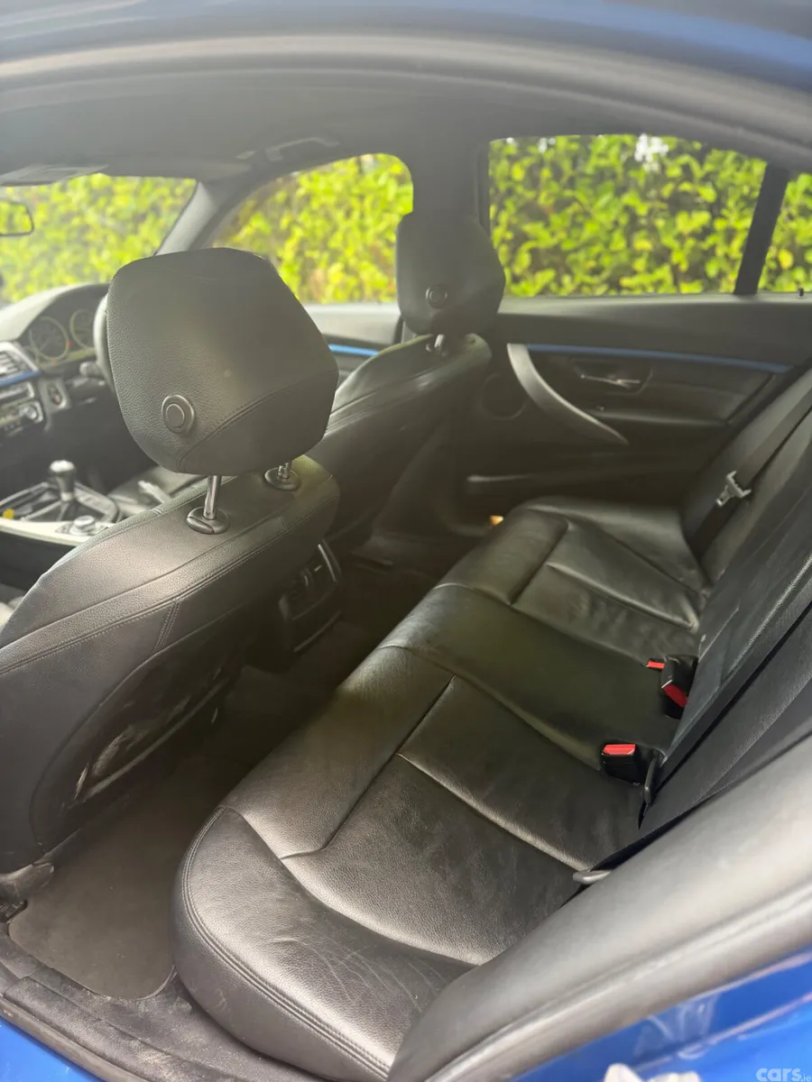 BMW 3-Series Saloon, Diesel, 2017, Blue