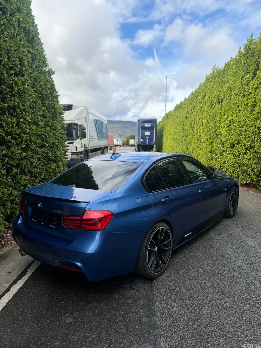 BMW 3-Series Saloon, Diesel, 2017, Blue