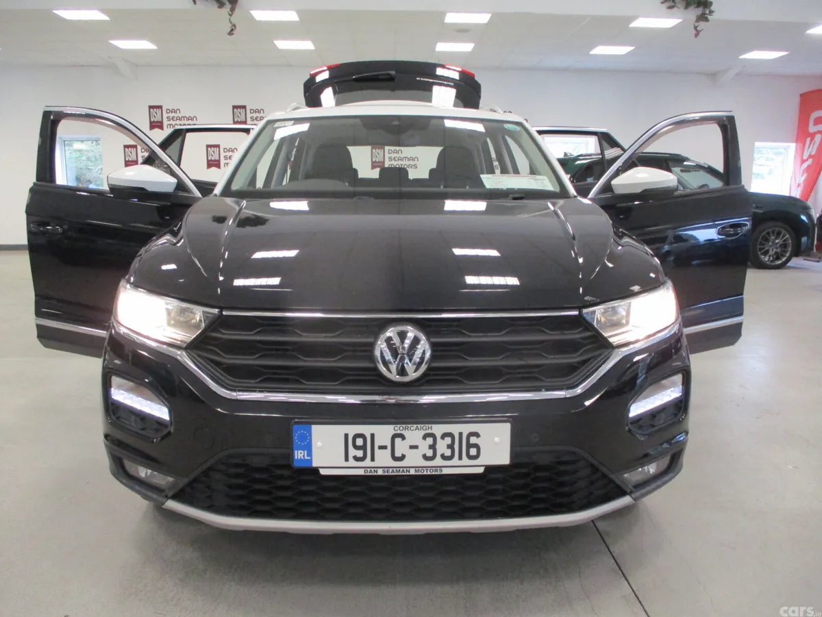 Volkswagen T-Roc SUV, Diesel, 2019, Black