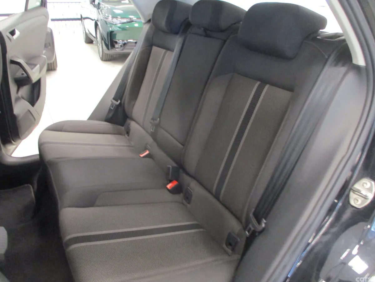 Volkswagen T-Roc SUV, Diesel, 2019, Black