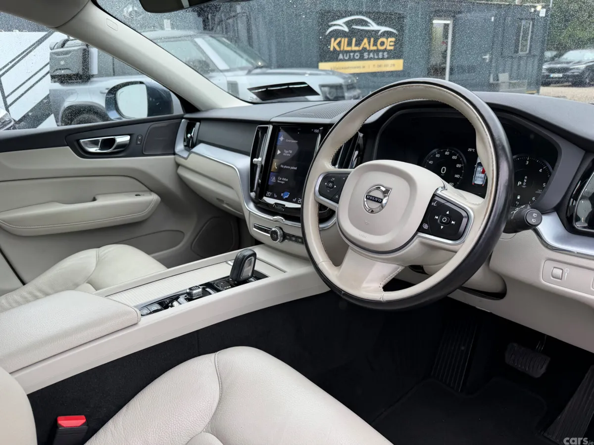 Volvo XC60 SUV, Diesel, 2021, Blue