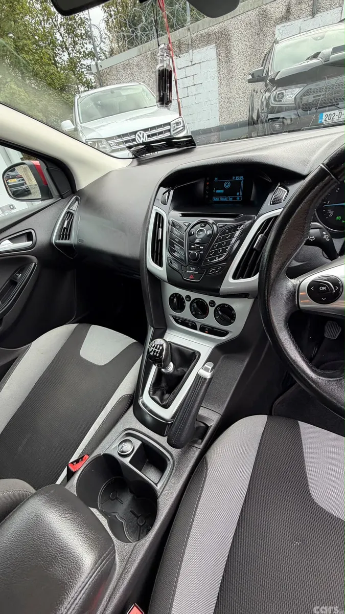 Ford Focus Hatchback, Diesel, 2014, Red