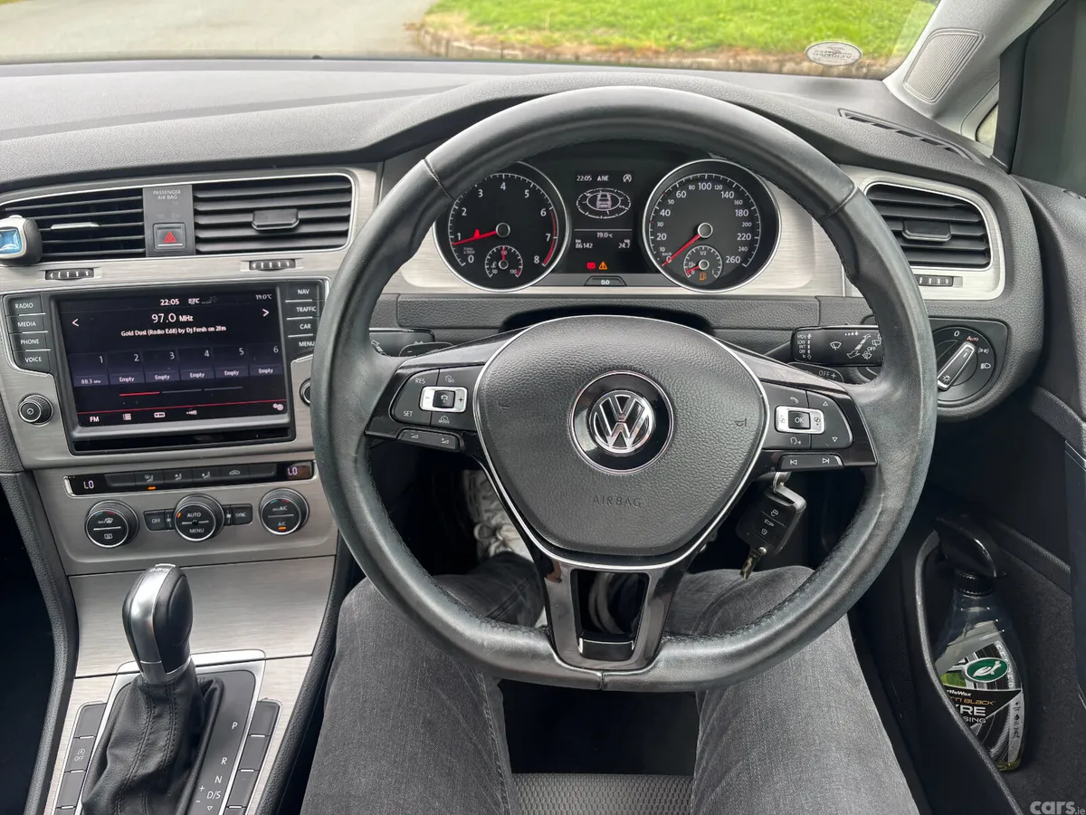 Volkswagen Golf Hatchback, Petrol, 2015, Blue