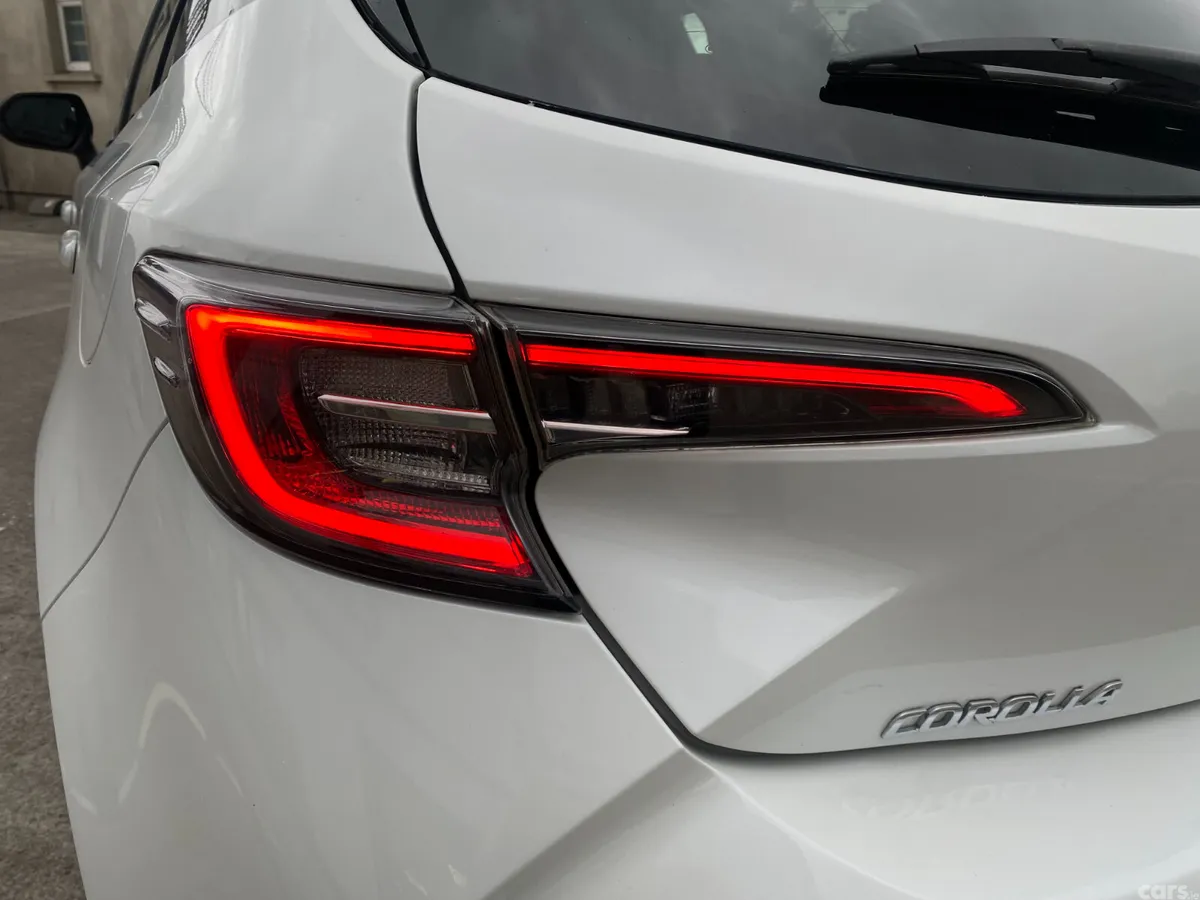 Toyota Corolla Hatchback, Petrol Hybrid, 2019, White