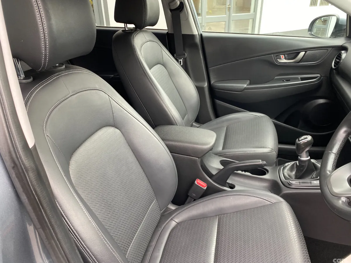 Hyundai KONA MPV, Petrol, 2018, Grey