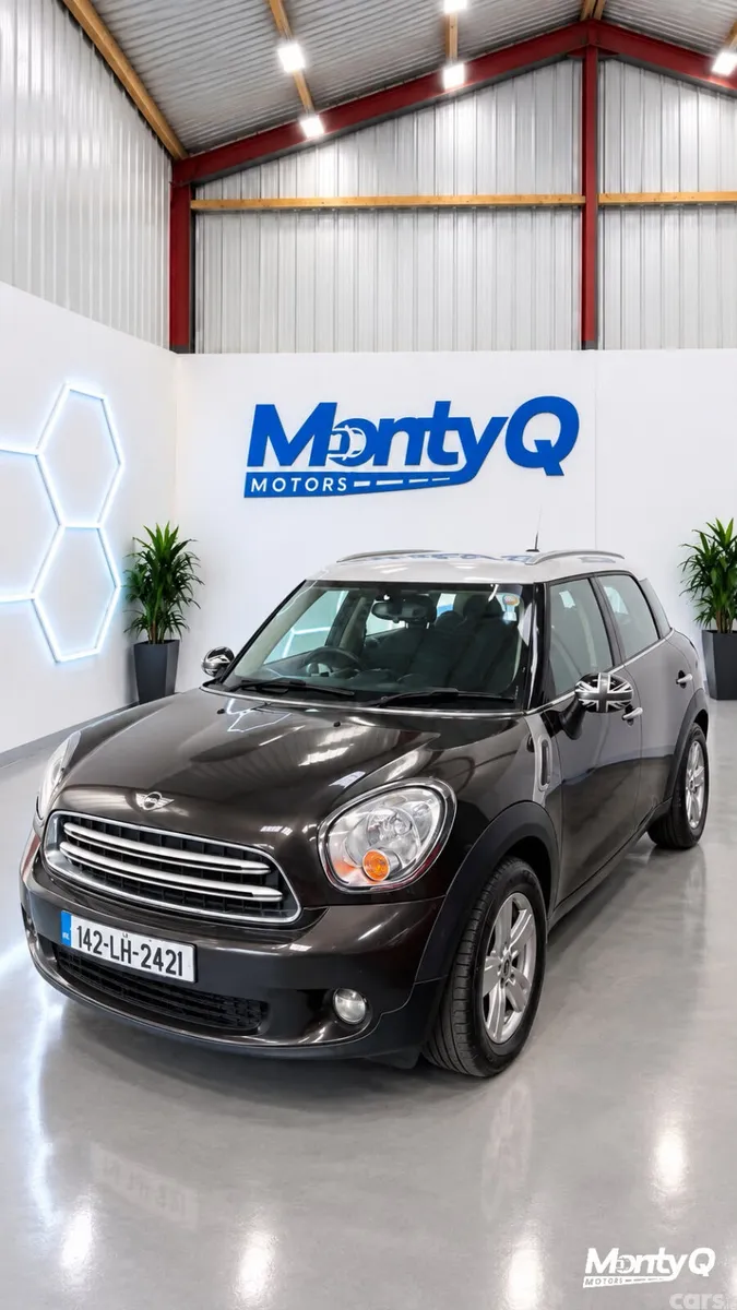 Mini Cooper Hatchback, Diesel, 2014, Black