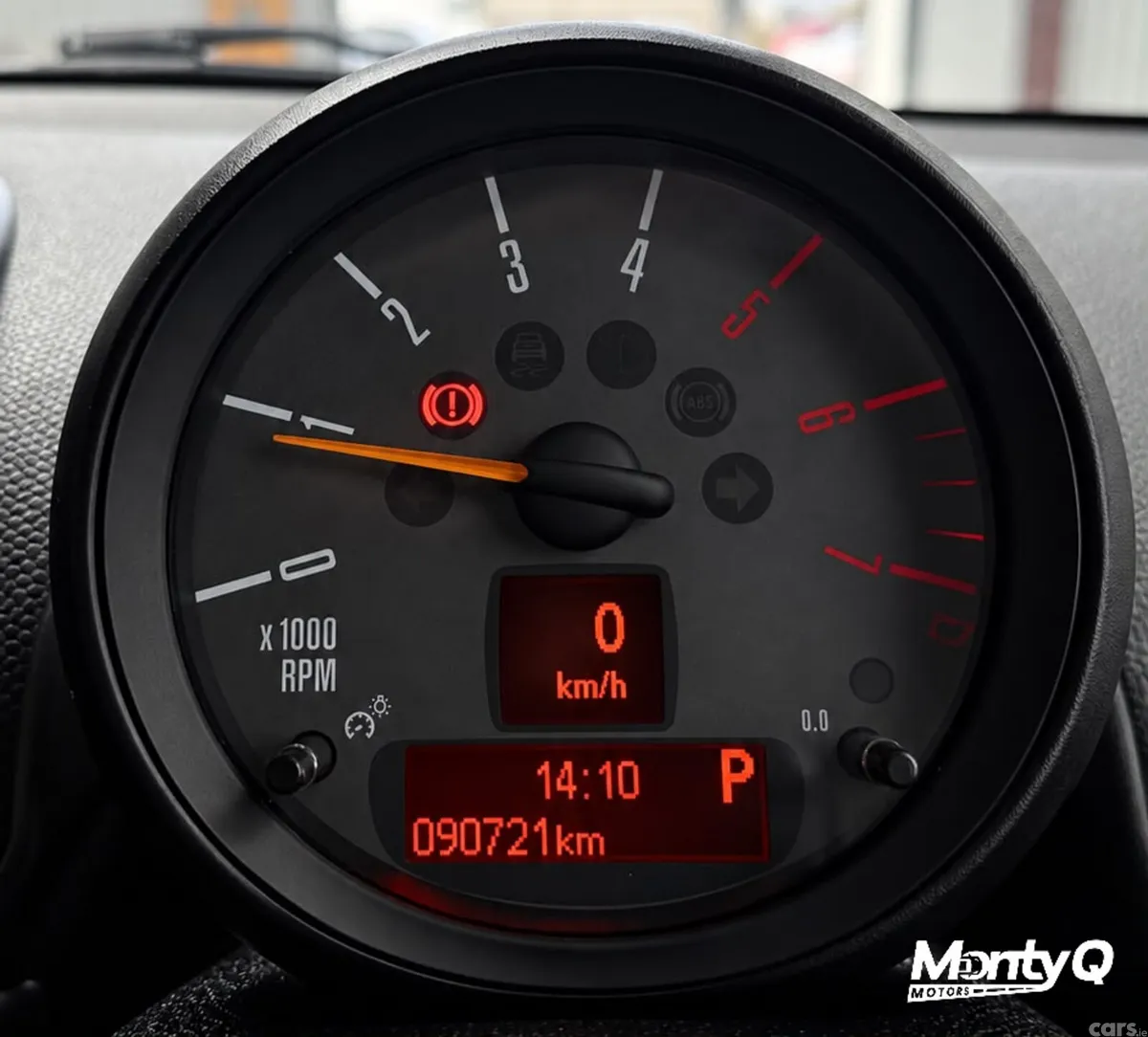 Mini Cooper Hatchback, Diesel, 2014, Black