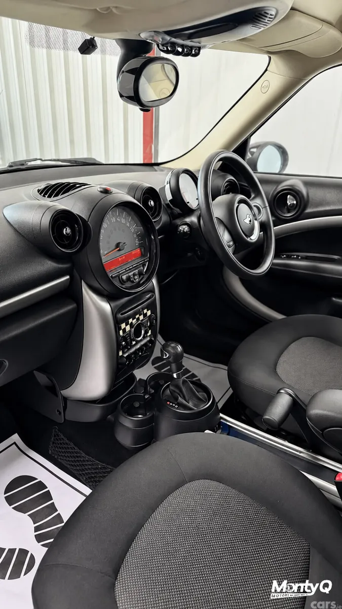 Mini Cooper Hatchback, Diesel, 2014, Black