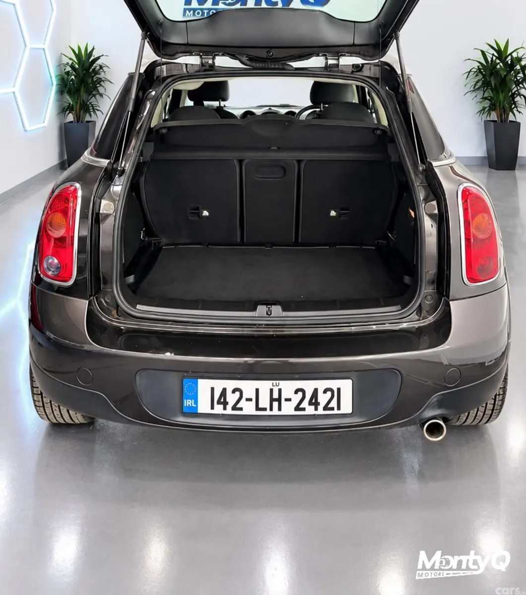 Mini Cooper Hatchback, Diesel, 2014, Black