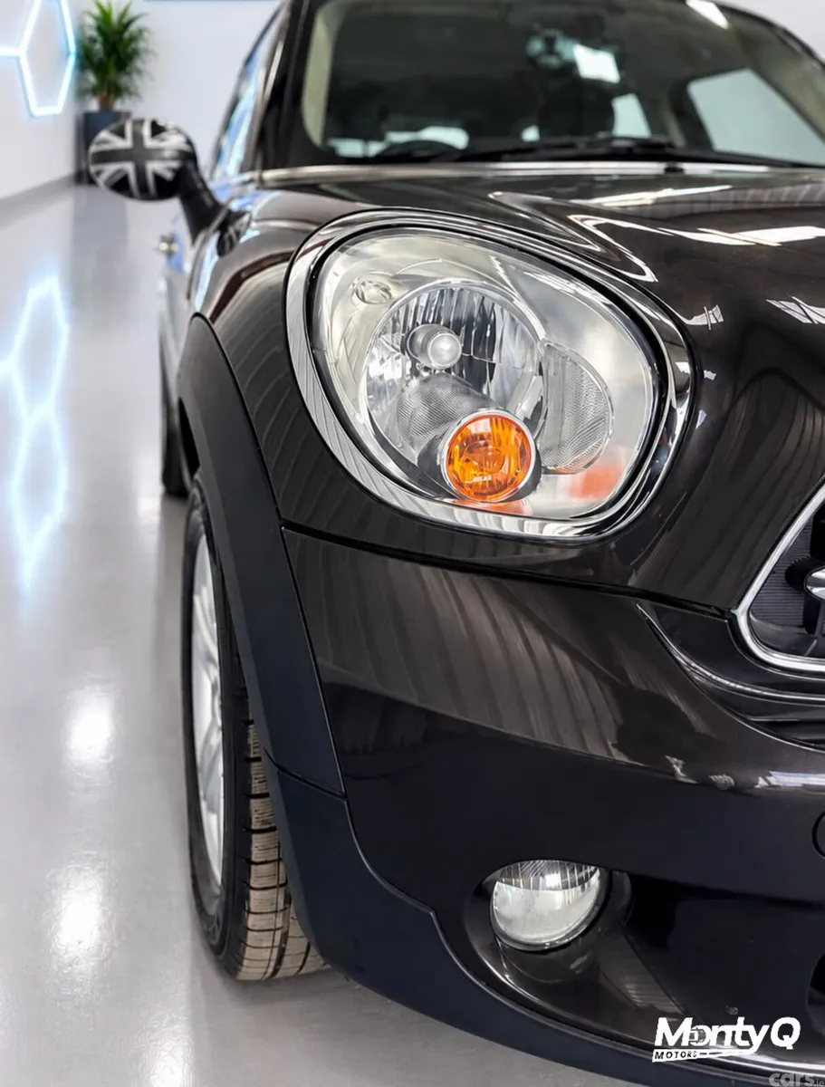 Mini Cooper Hatchback, Diesel, 2014, Black