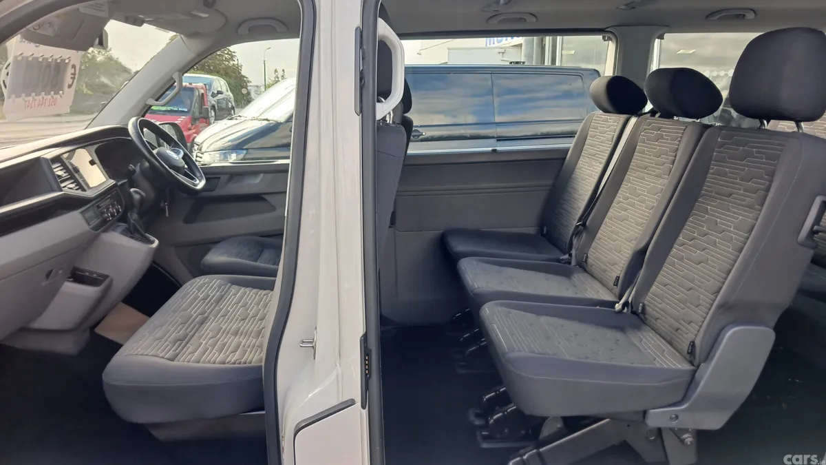 Volkswagen Transporter MPV, Diesel, 2022, Grey