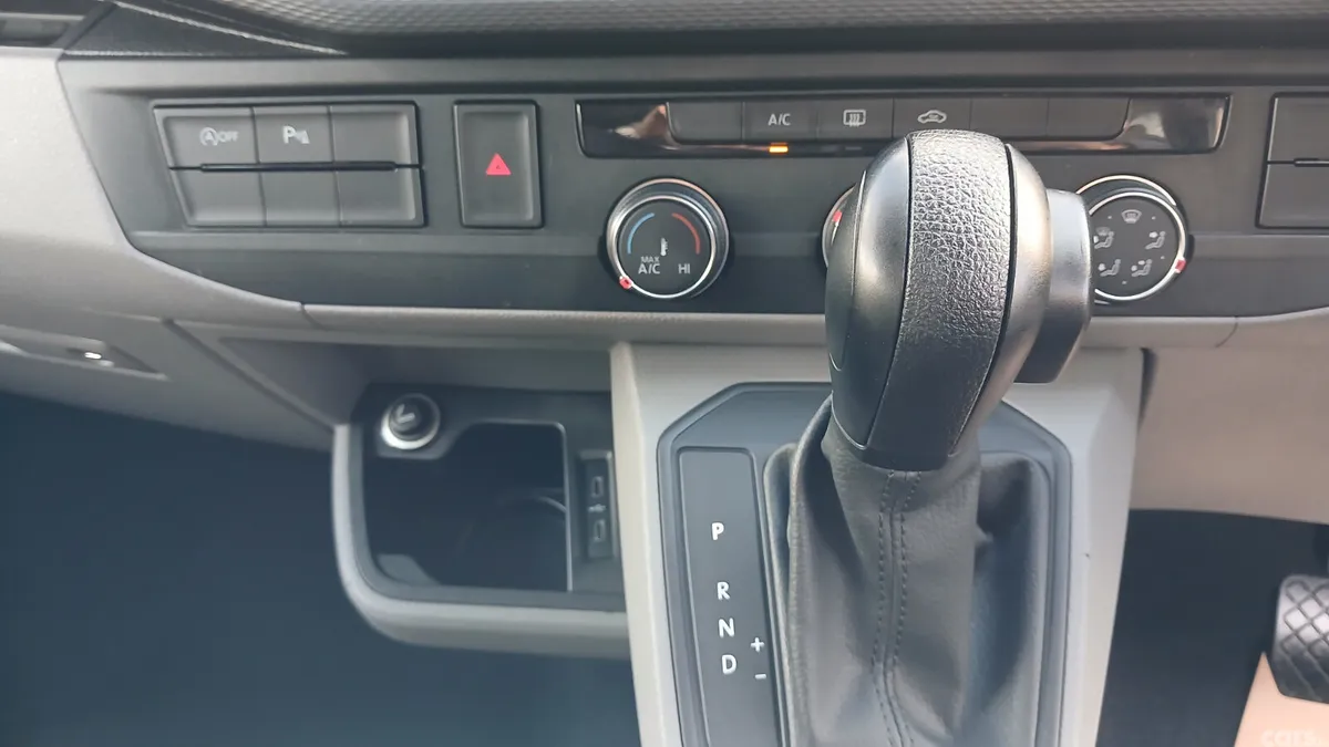 Volkswagen Transporter MPV, Diesel, 2022, Grey