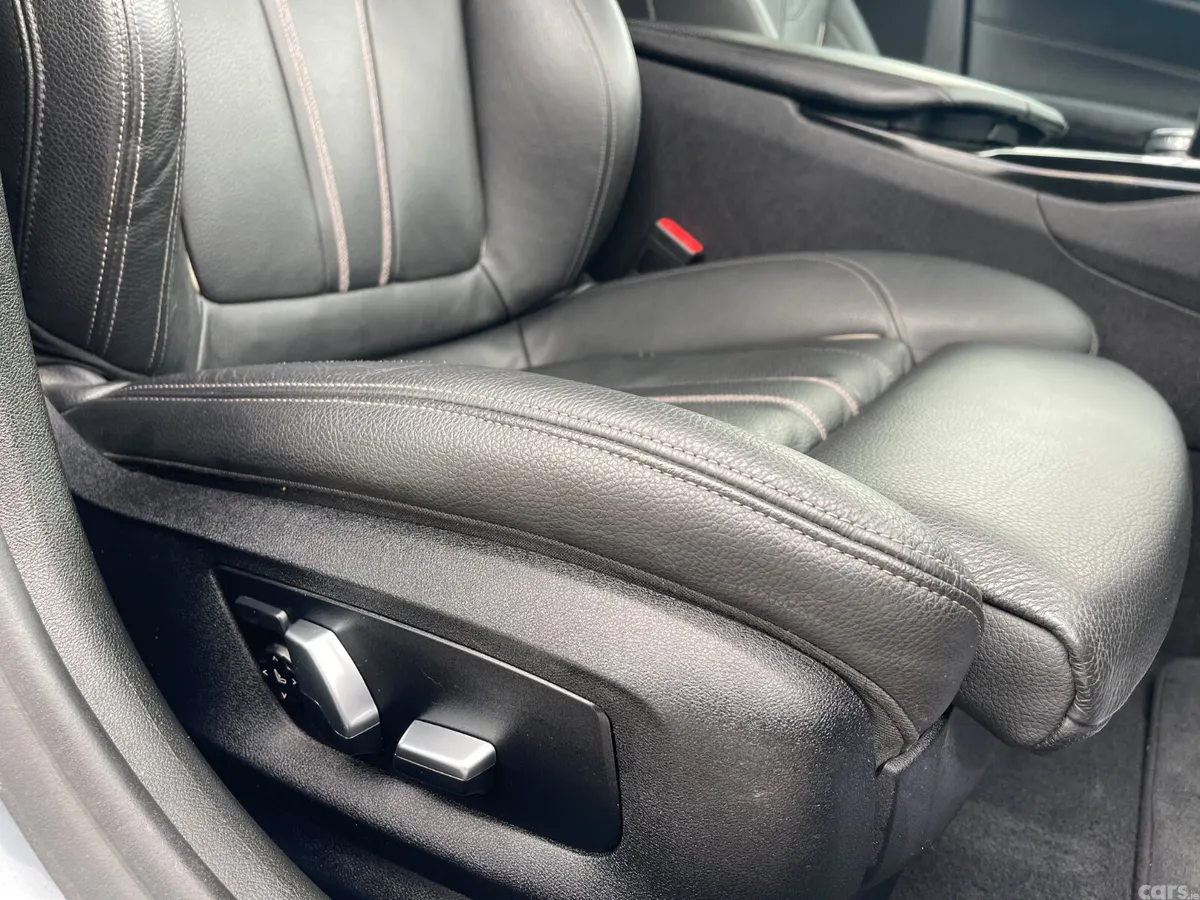 BMW 5-Series Saloon, Petrol Plug-in Hybrid, 2020, Grey