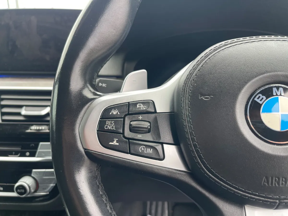 BMW 5-Series Saloon, Petrol Plug-in Hybrid, 2020, Grey