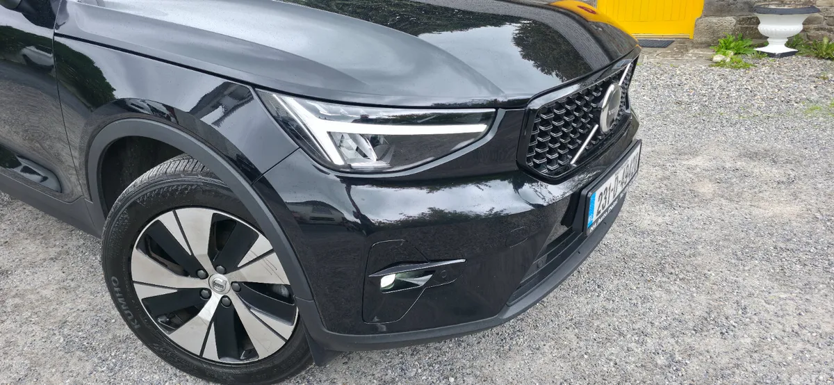 Volvo XC40 SUV, Petrol Plug-in Hybrid, 2023, Black