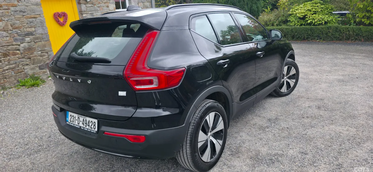 Volvo XC40 SUV, Petrol Plug-in Hybrid, 2023, Black