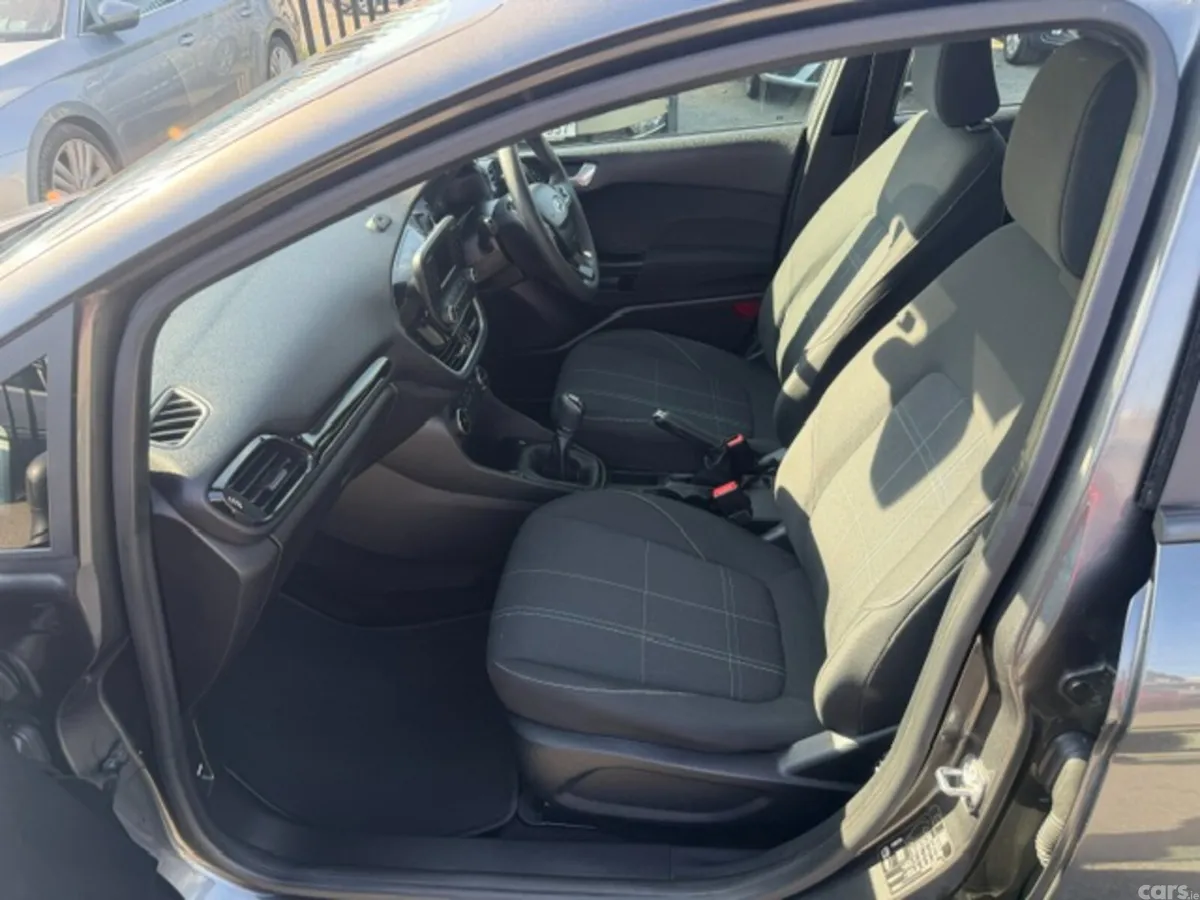 Ford Fiesta Hatchback, Petrol, 2019, Grey