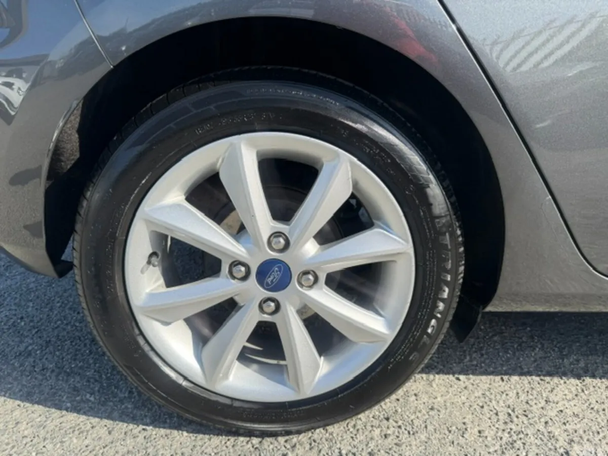Ford Fiesta Hatchback, Petrol, 2019, Grey