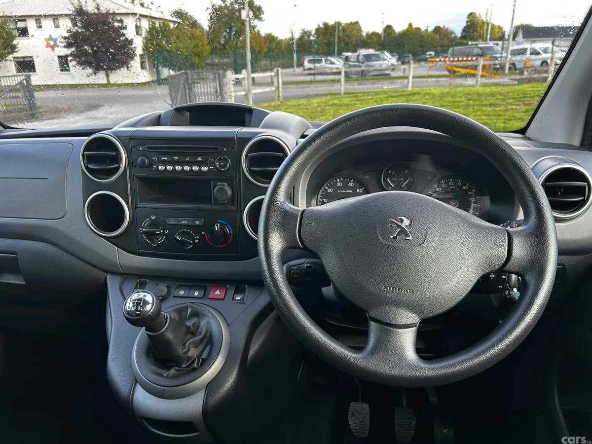 Peugeot Partner MPV, Diesel, 2017, Blue