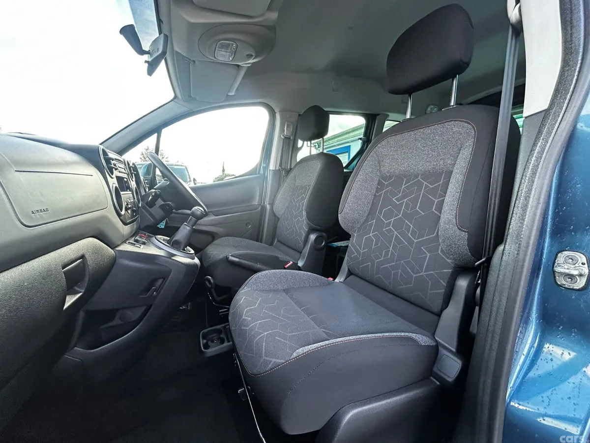 Peugeot Partner MPV, Diesel, 2017, Blue