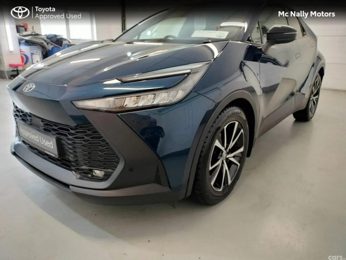 Toyota C-HR SUV, Petrol Hybrid, 2024, Blue
