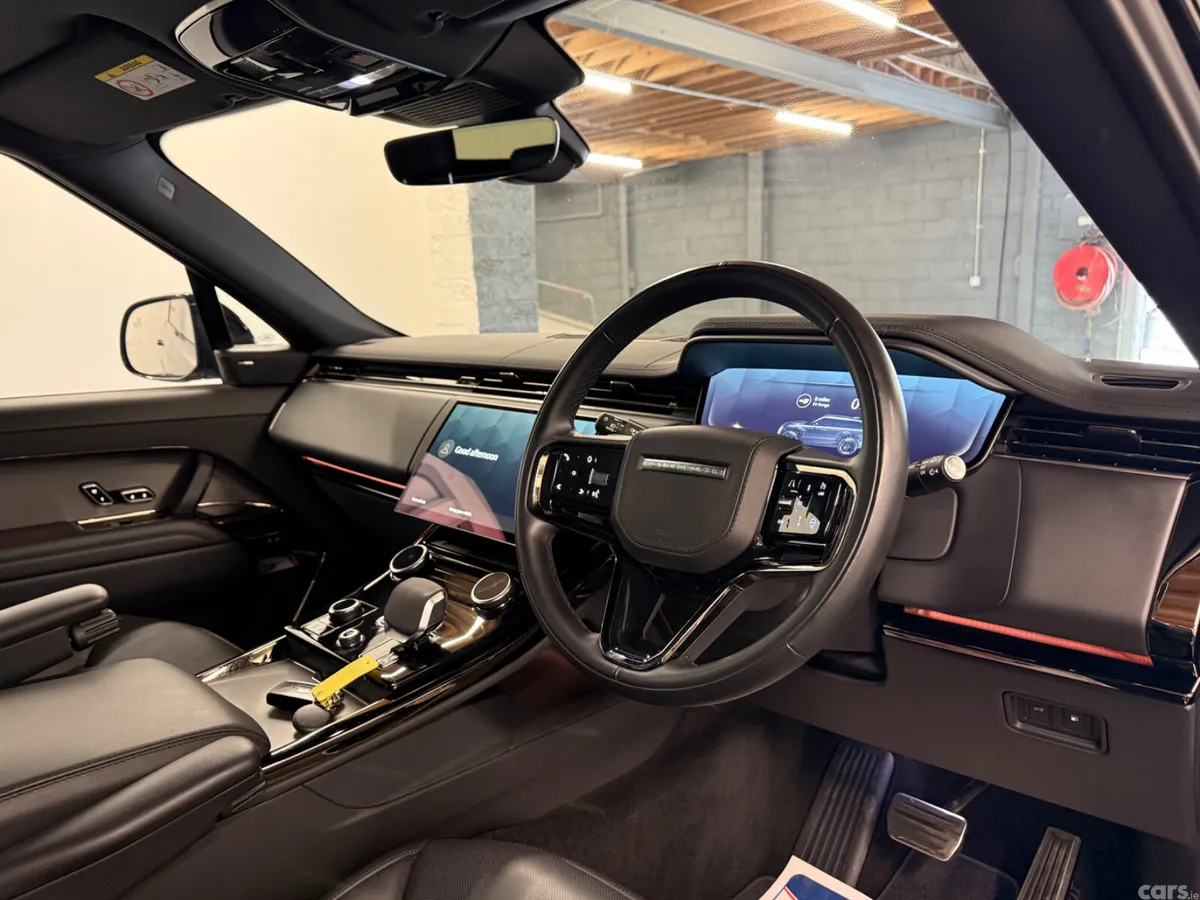 Land Rover Range Rover SUV, Petrol Hybrid, 2023, Black