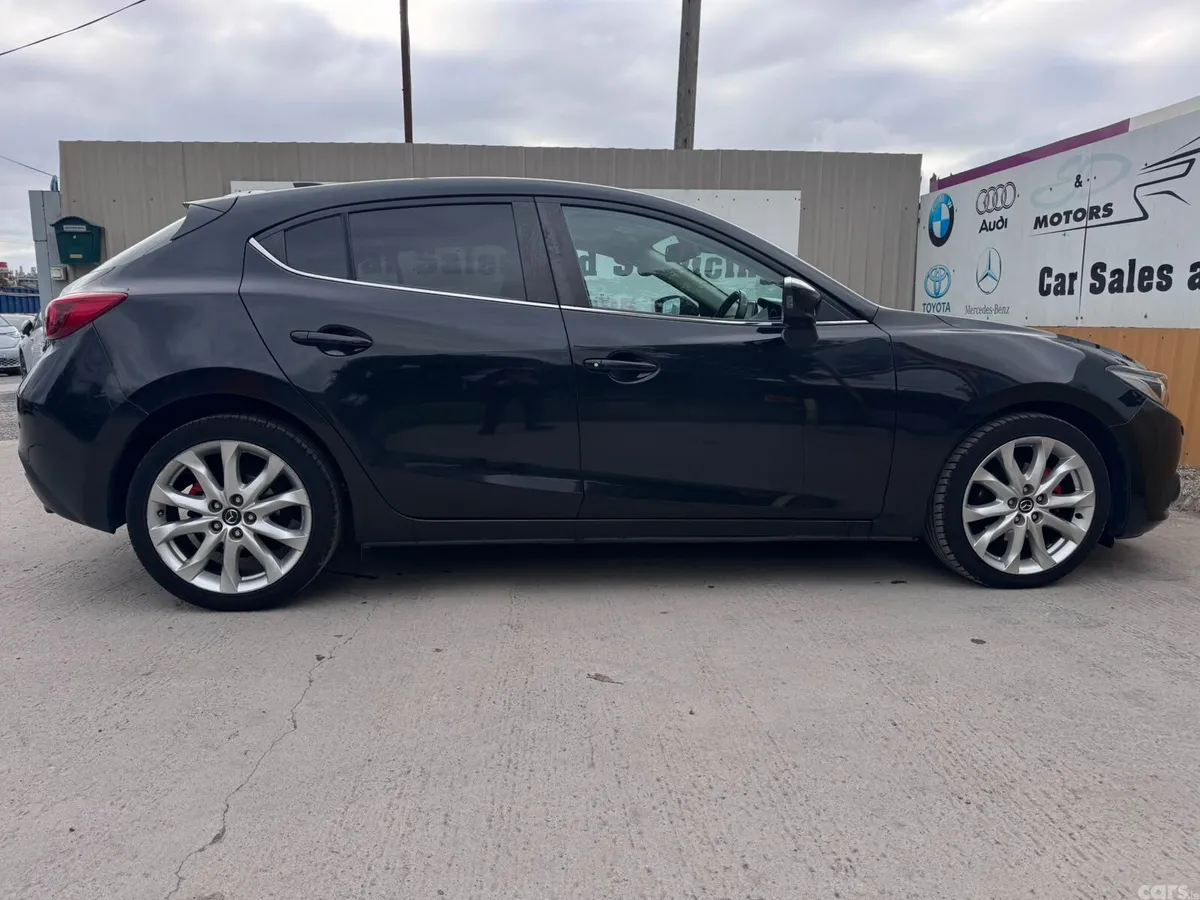 Mazda Mazda3 Hatchback, Diesel, 2015, Black