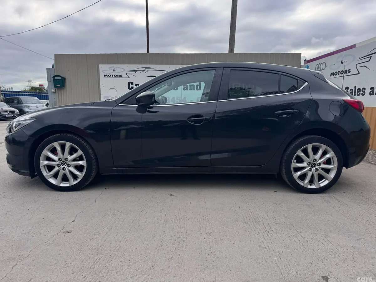 Mazda Mazda3 Hatchback, Diesel, 2015, Black