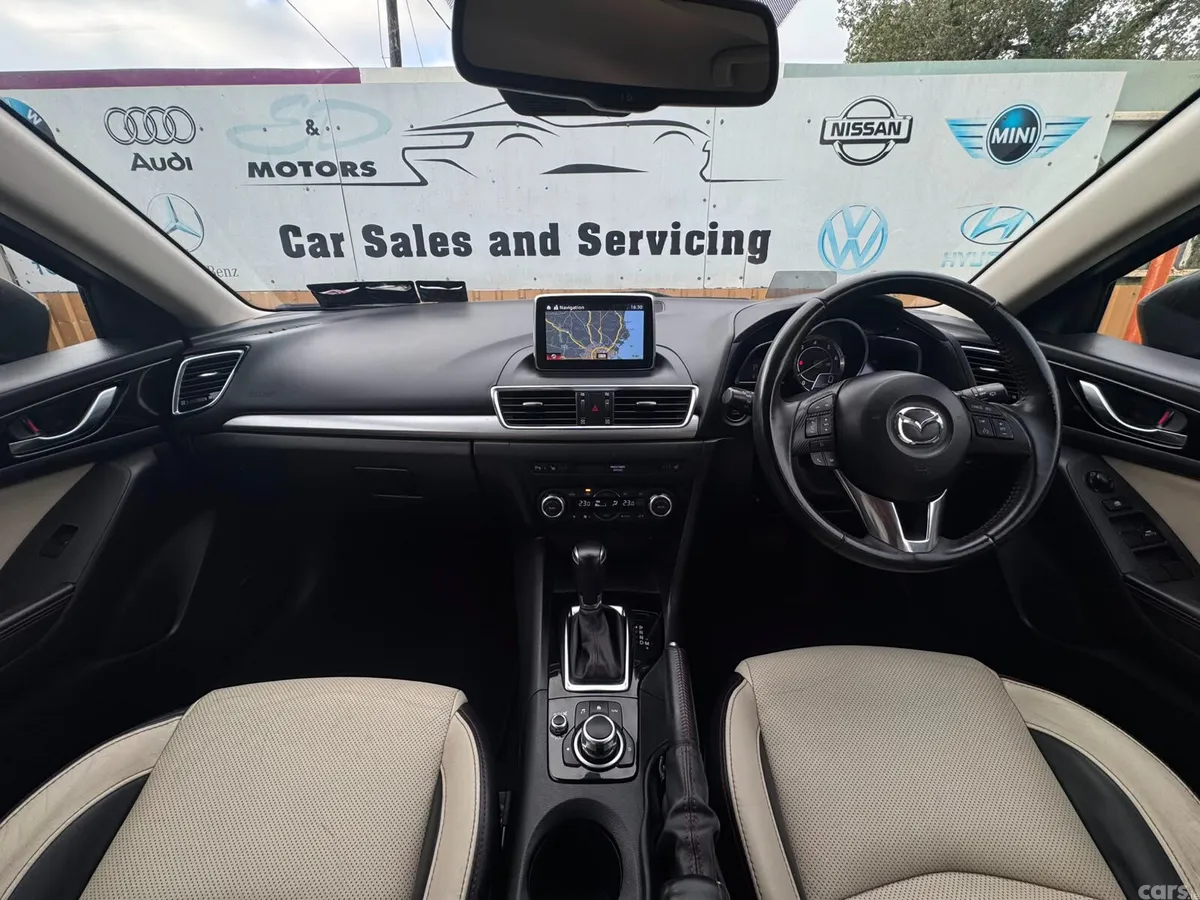 Mazda Mazda3 Hatchback, Diesel, 2015, Black