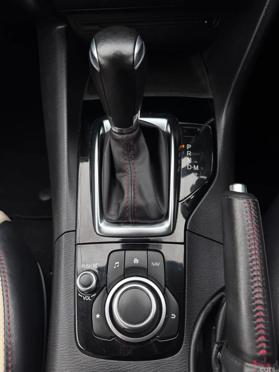 Mazda Mazda3 Hatchback, Diesel, 2015, Black