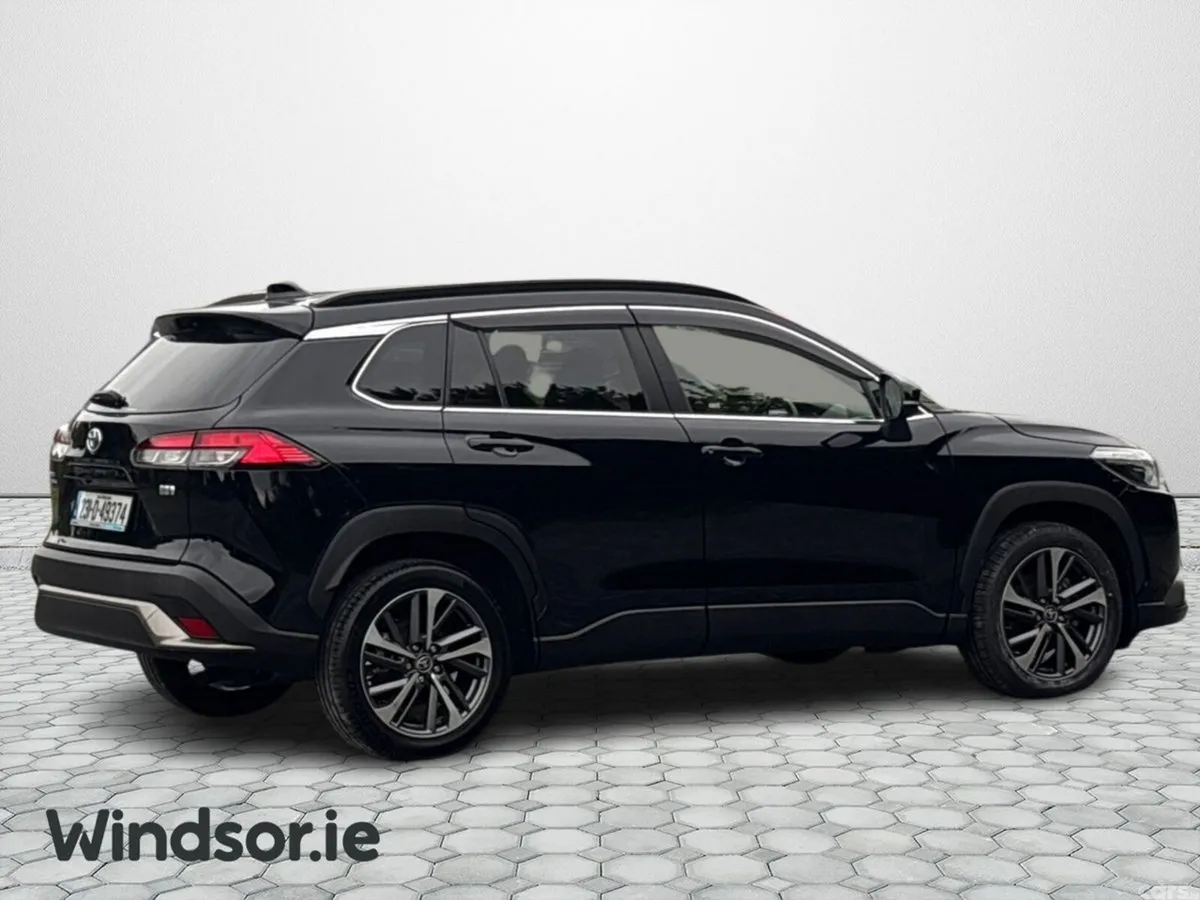 Toyota Corolla Cross MPV, Petrol Hybrid, 2023, Black