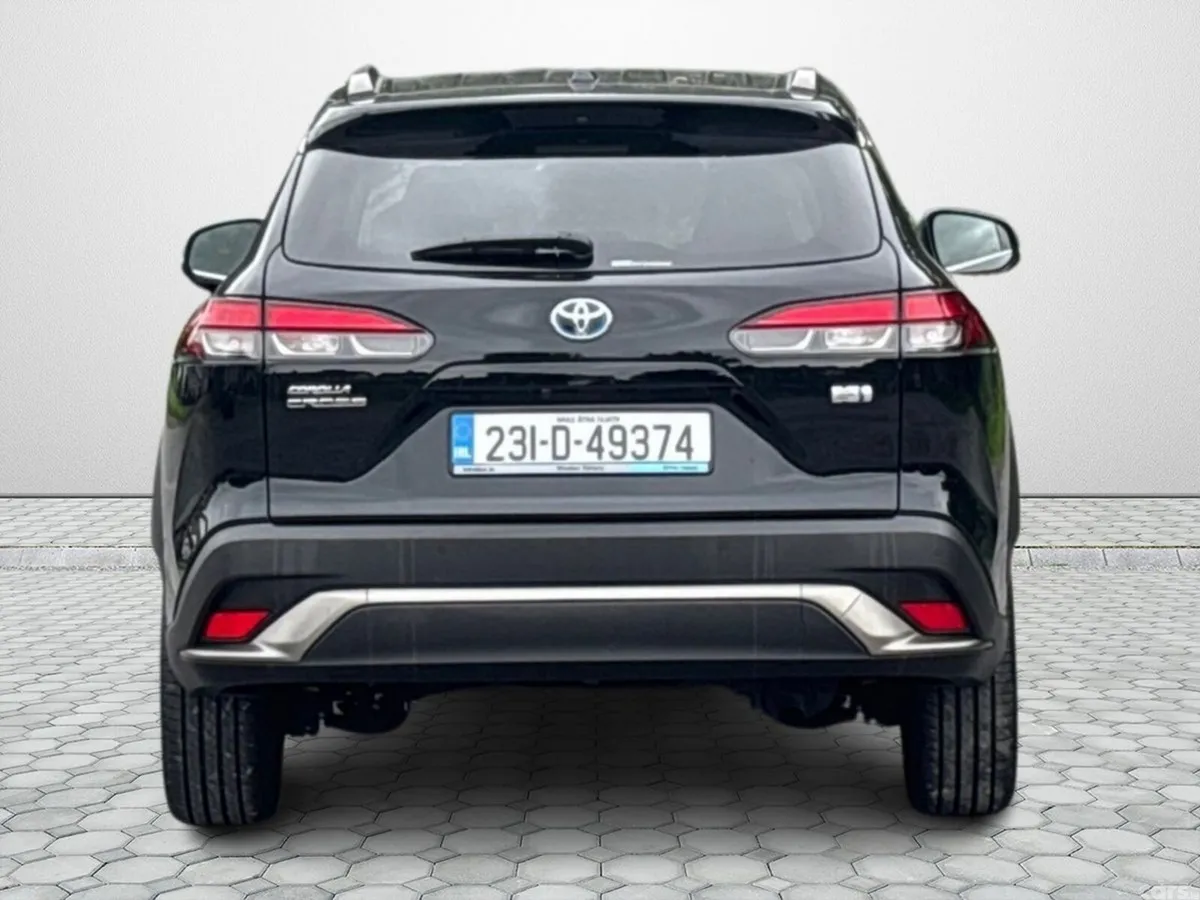 Toyota Corolla Cross MPV, Petrol Hybrid, 2023, Black
