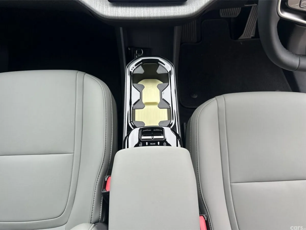 Volvo EX30 SUV, Electric, 2026, Beige