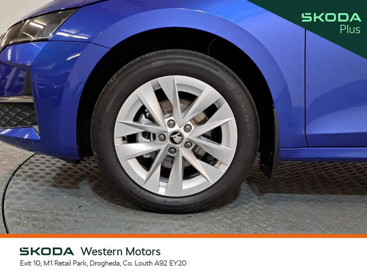 Skoda Octavia Saloon, Diesel, 2026, Blue