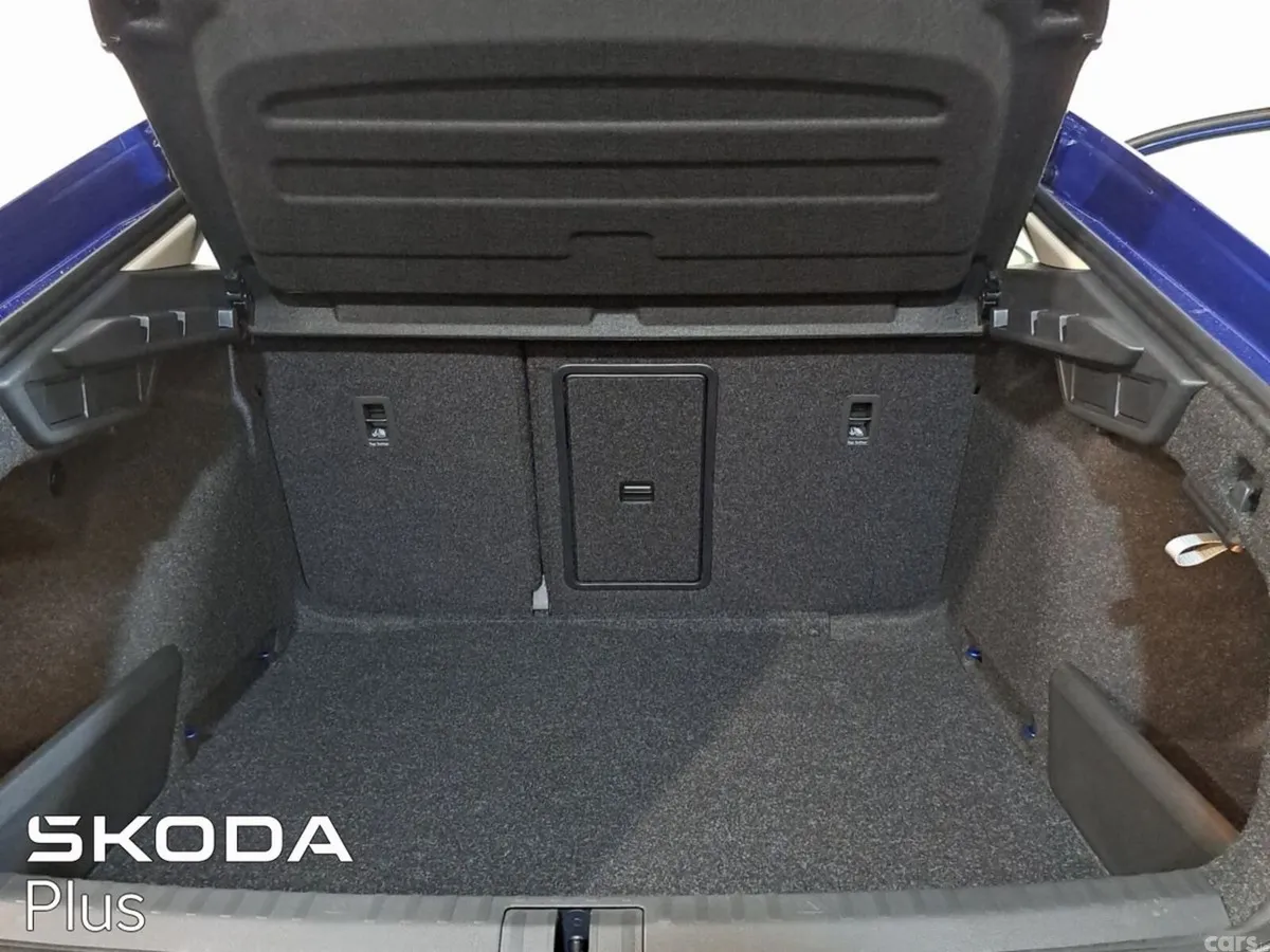 Skoda Octavia Saloon, Diesel, 2026, Blue