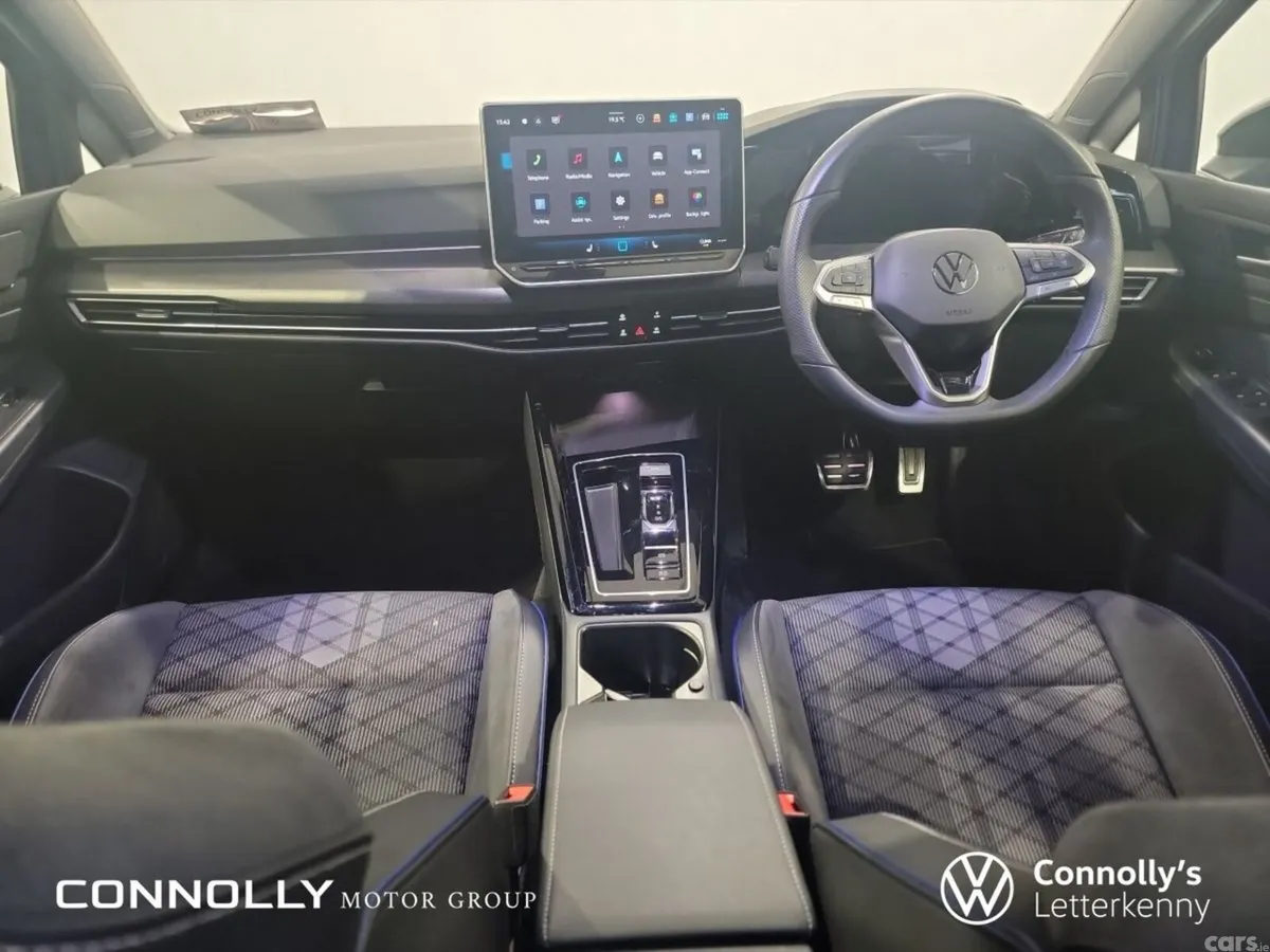 Volkswagen Golf Estate, Petrol, 2026, Blue