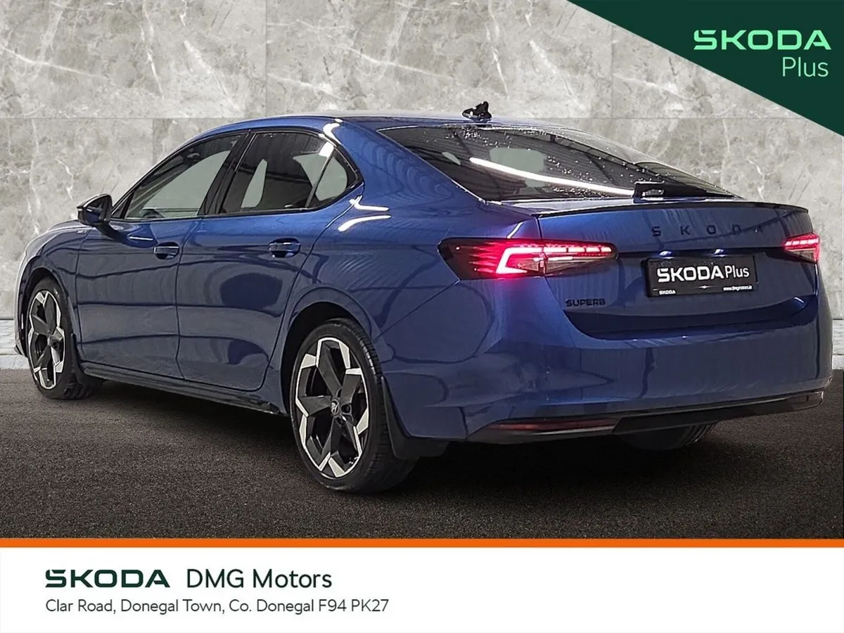 Skoda Superb Saloon, Diesel, 2025, Blue