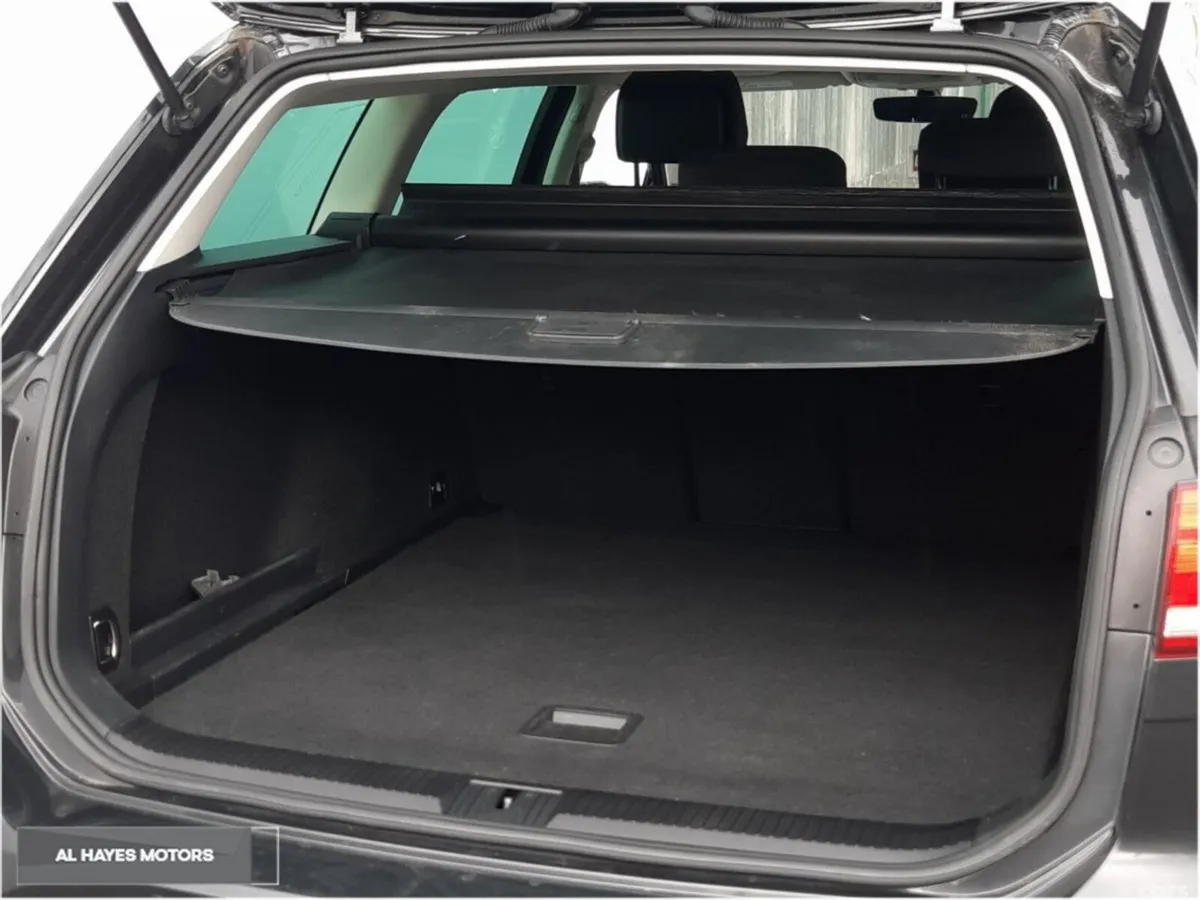 Volkswagen Passat Estate, Diesel, 2018, Grey