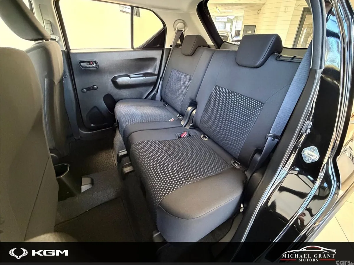 Suzuki Ignis SUV, Petrol, 2024, Black