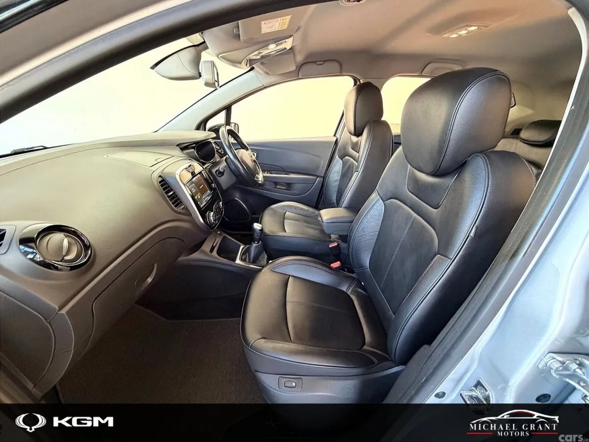 Renault Captur SUV, Diesel, 2019, Silver