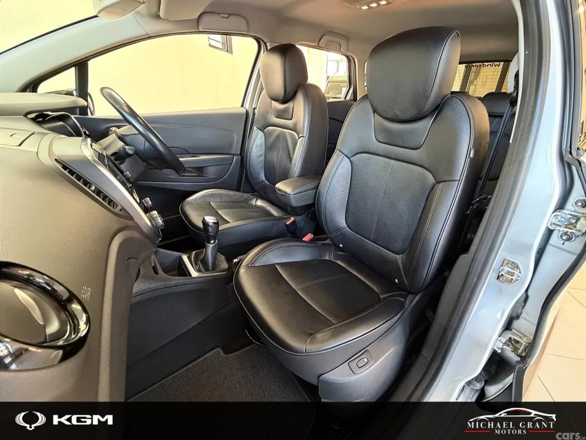 Renault Captur SUV, Diesel, 2019, Silver