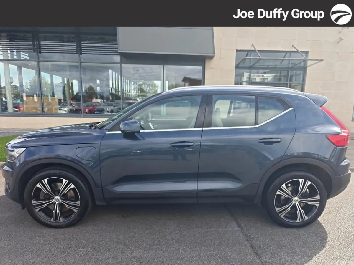 Volvo XC40 Estate, Petrol Plug-in Hybrid, 2021, Blue