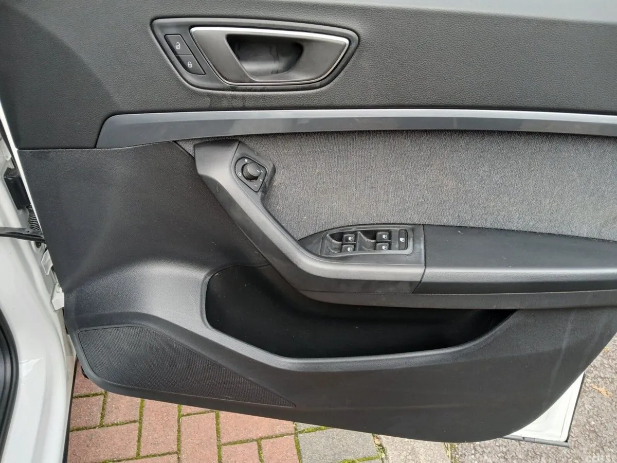 SEAT Ateca SUV, Diesel, 2025, White