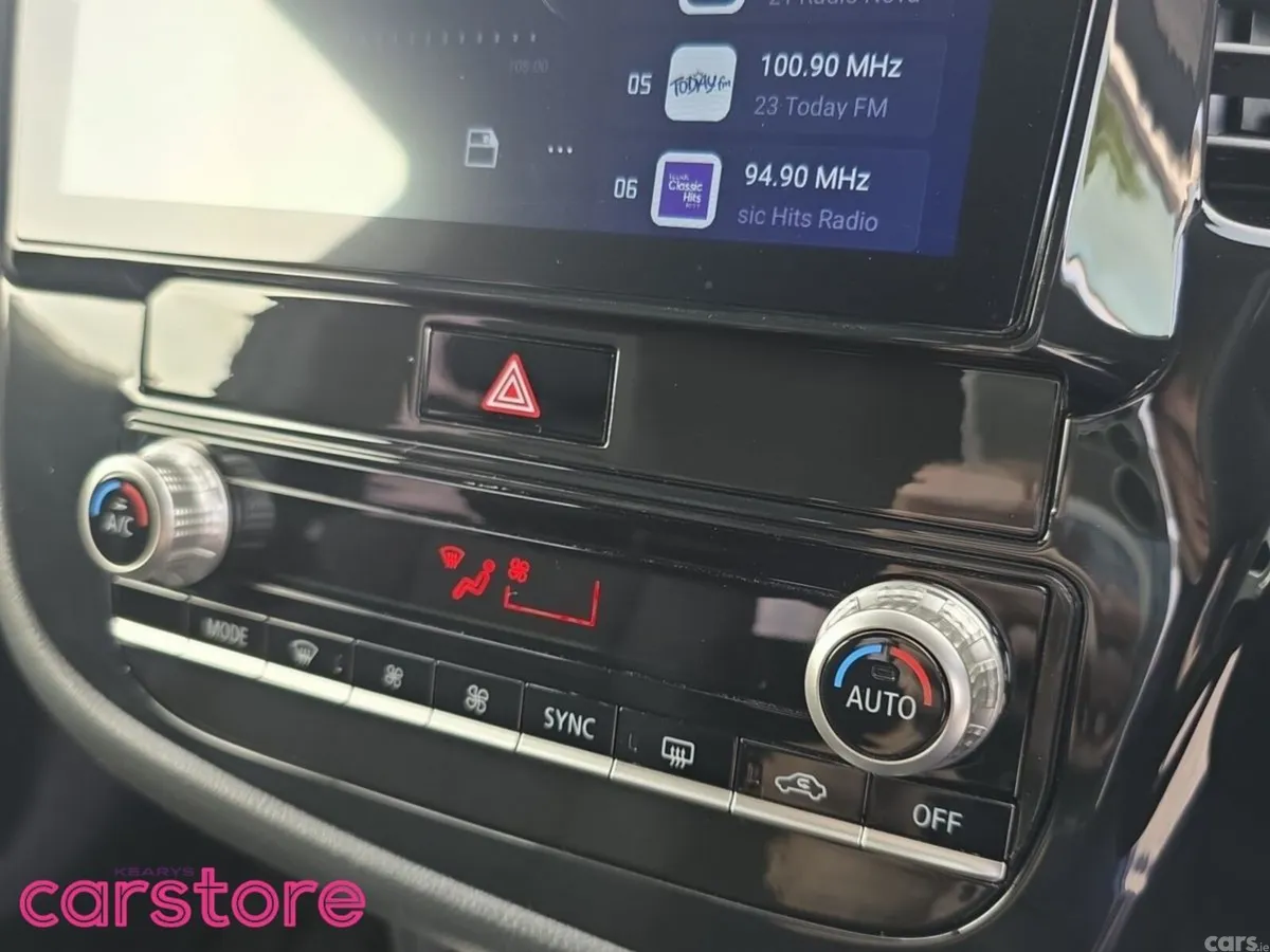 Mitsubishi Outlander SUV, Petrol Plug-in Hybrid, 2021, White